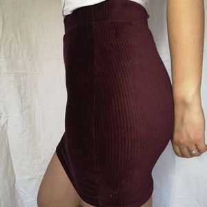 🔥 2 for$20🔥Maroon skirt